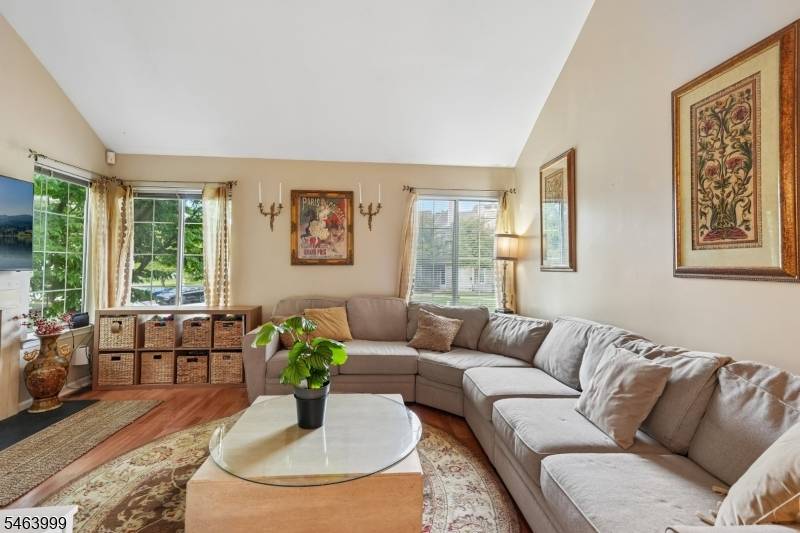 11 Stevens Court, Bedminster Twp., NJ 07921