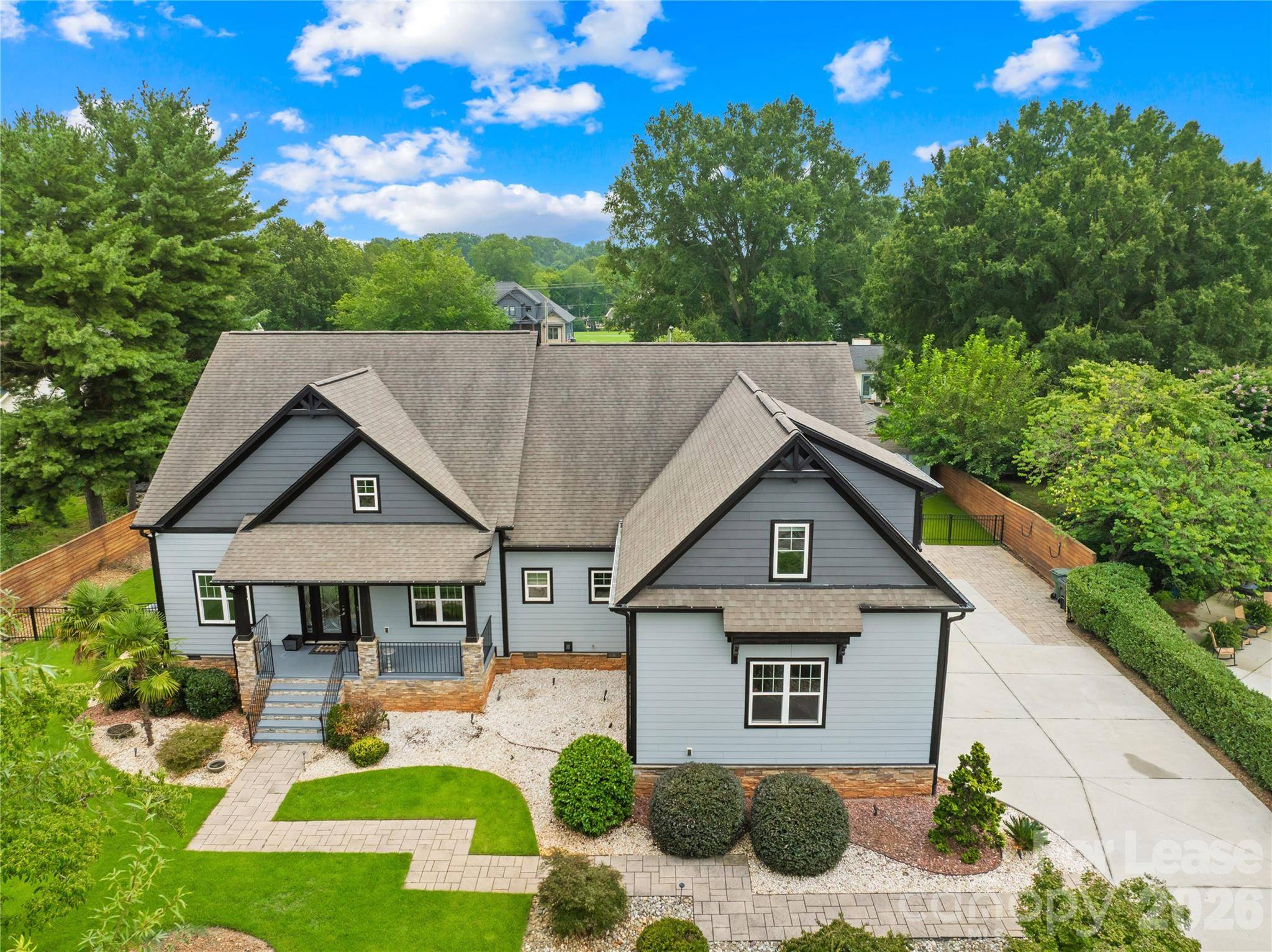129 Aqua DR, Mooresville, NC 28117