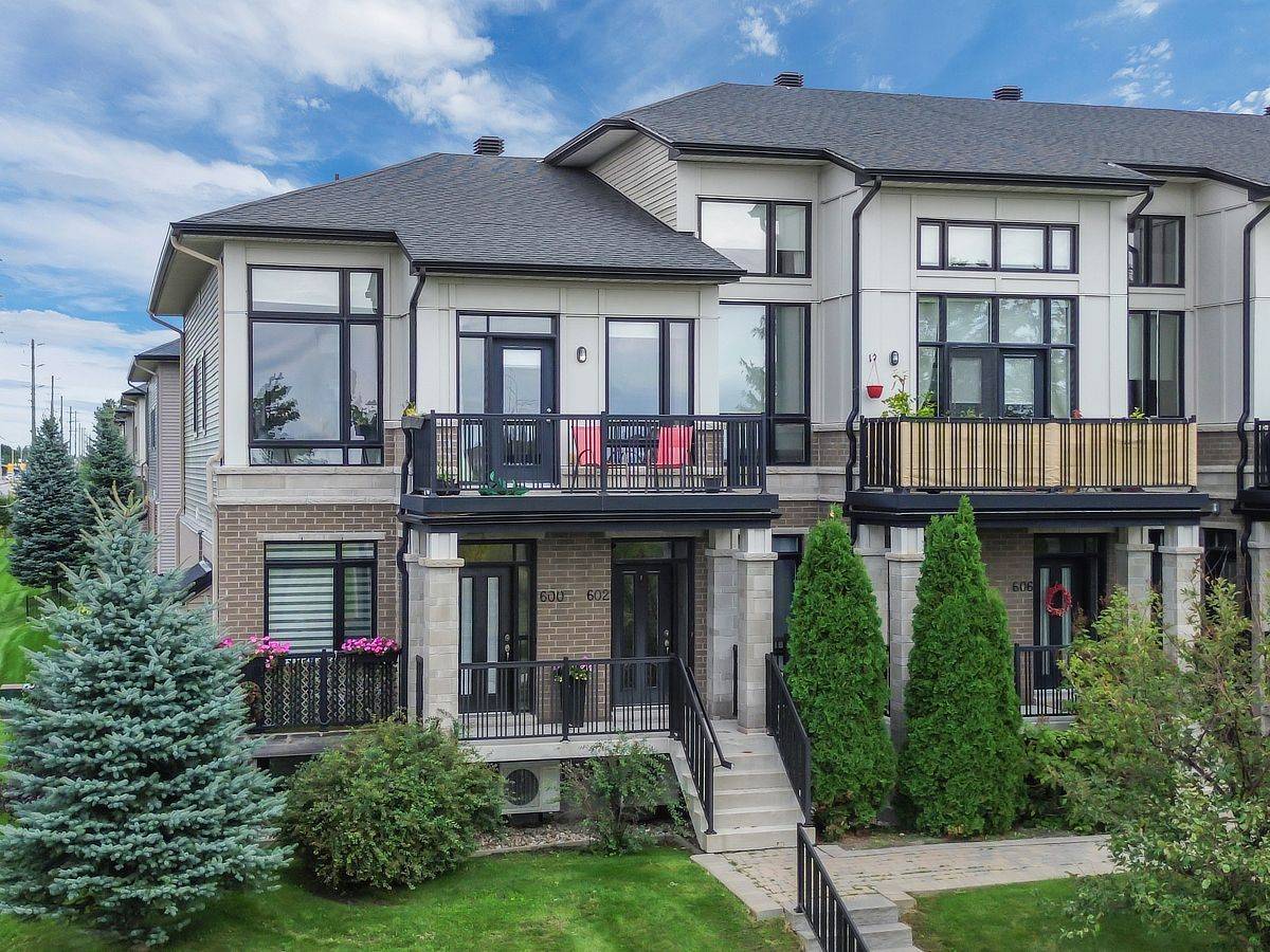 602 Brian Good AVE, Blossom Park - Airport And Area, ON K4M 0G7