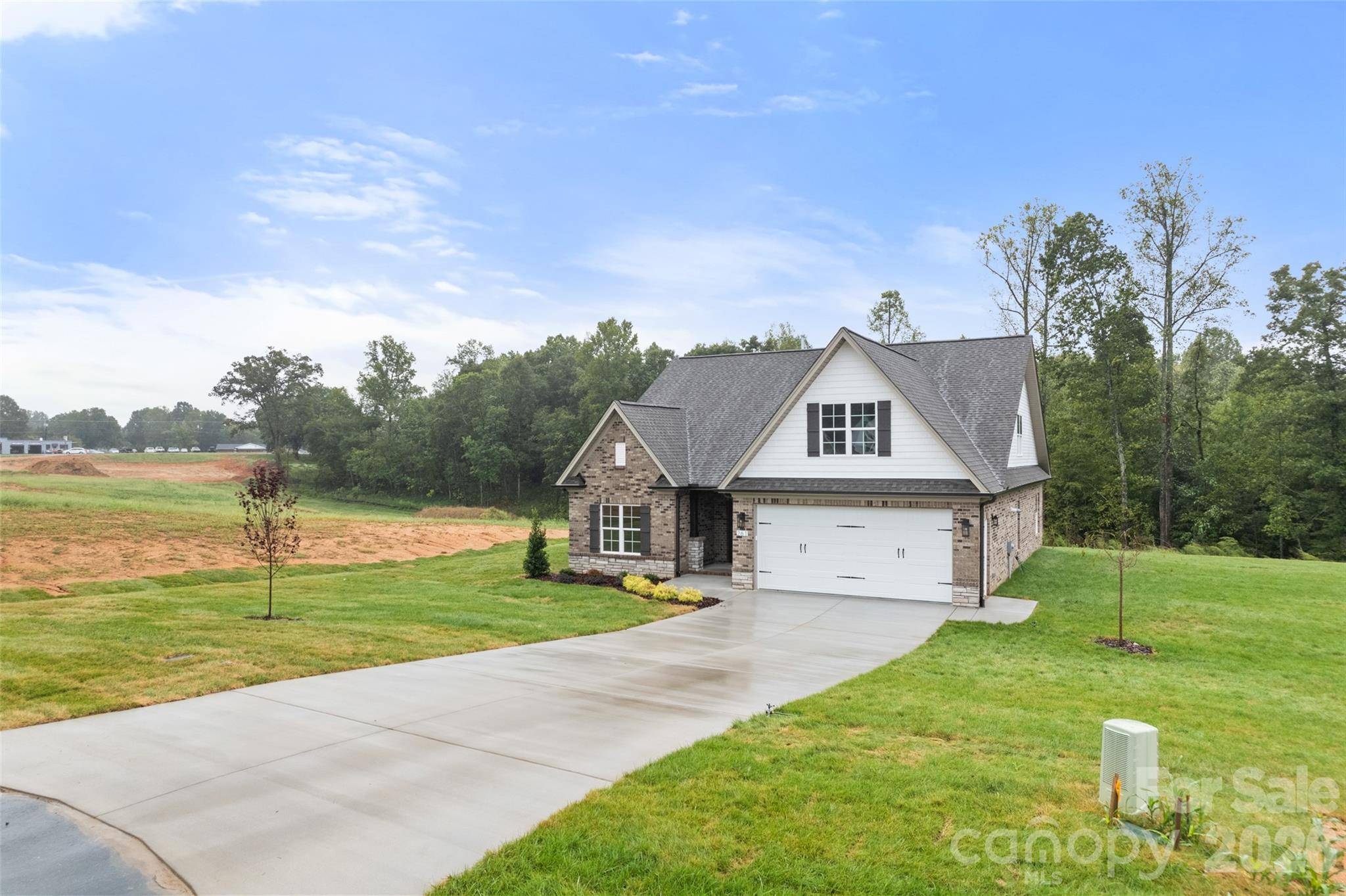 261 Avian LN, Winston Salem, NC 27127