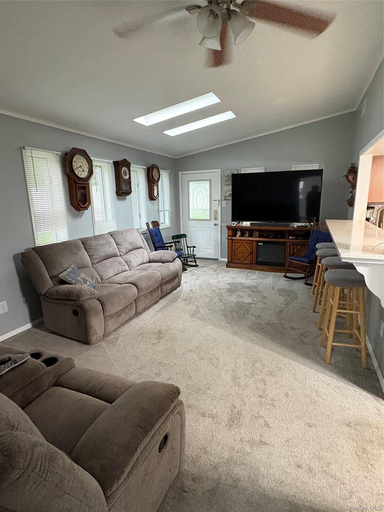 34 Floyd RD, Shirley, NY 11967