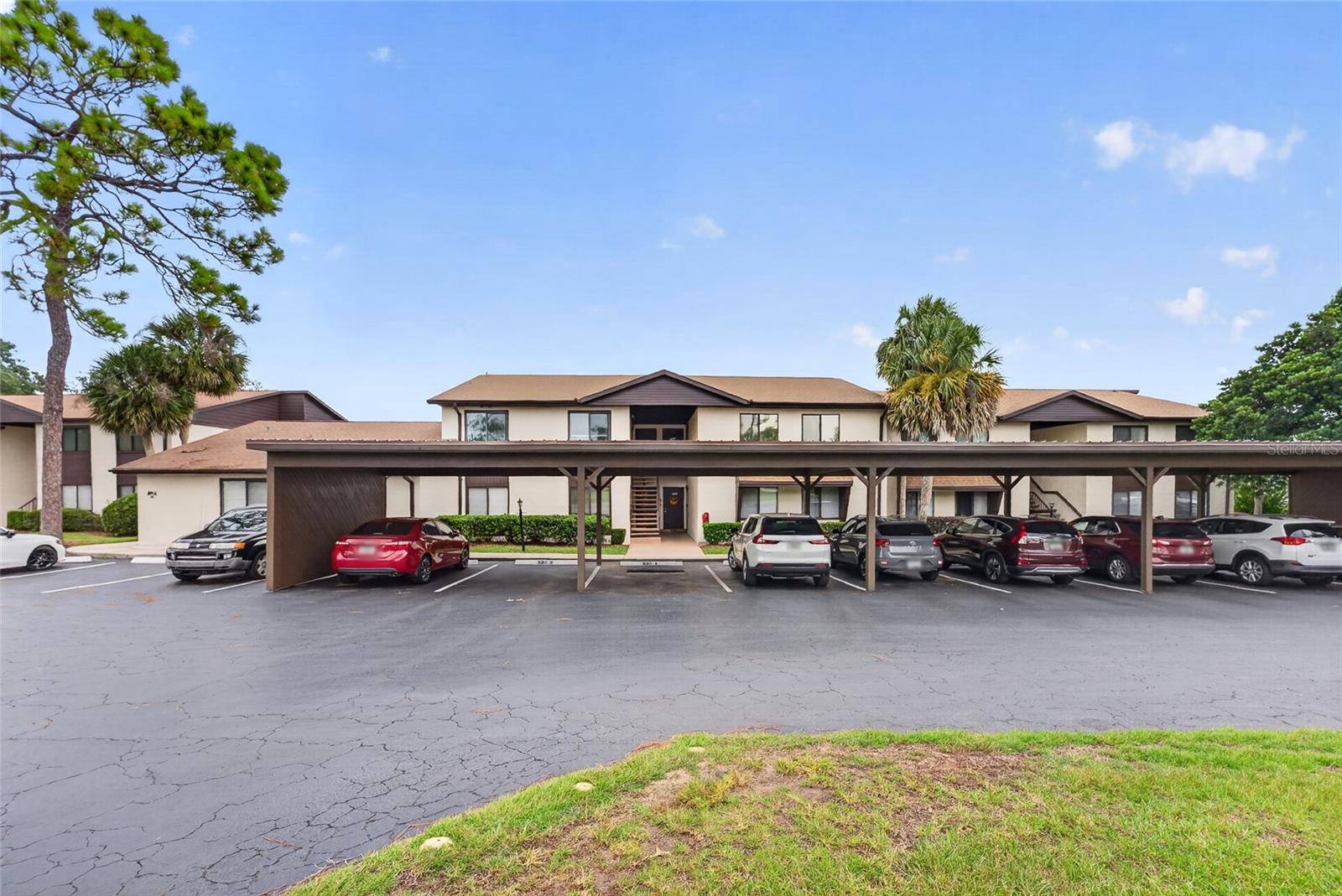 530 FAIRWAYS CIR #B, Ocala, FL 34472