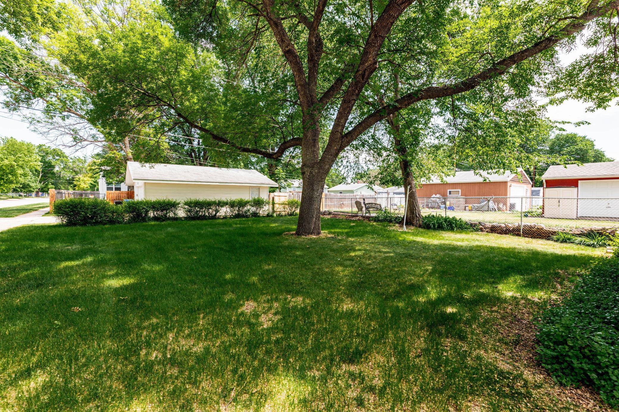 1602 14 1/2 ST S, Fargo, ND 58103