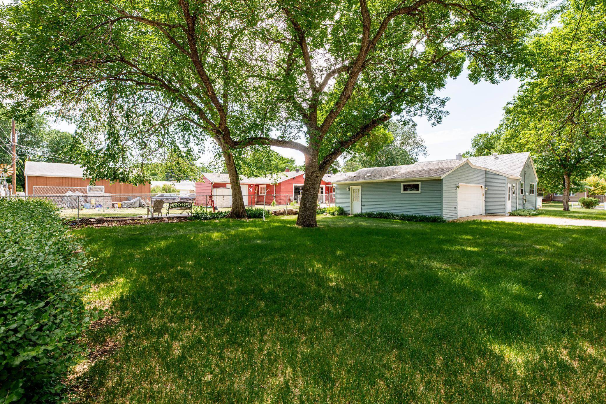 1602 14 1/2 ST S, Fargo, ND 58103