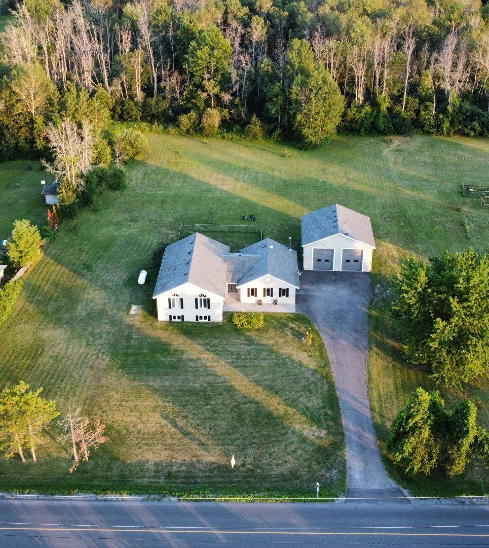 1400 Casey RD, Belleville, ON K8N 4Z6