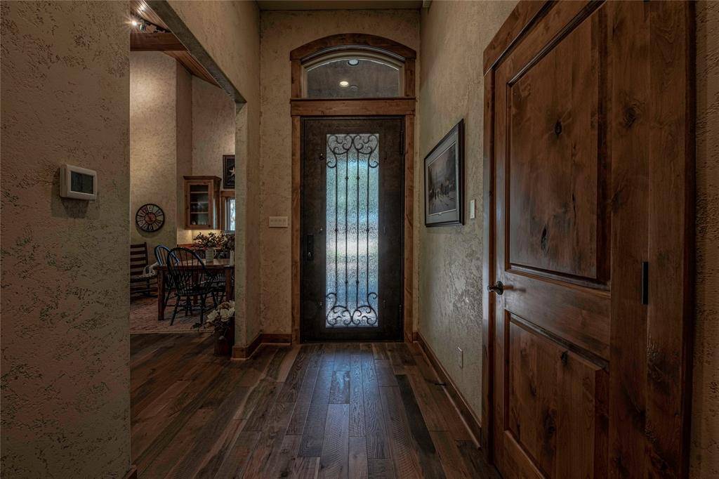 395 County Road 2530, Meridian, TX 76665