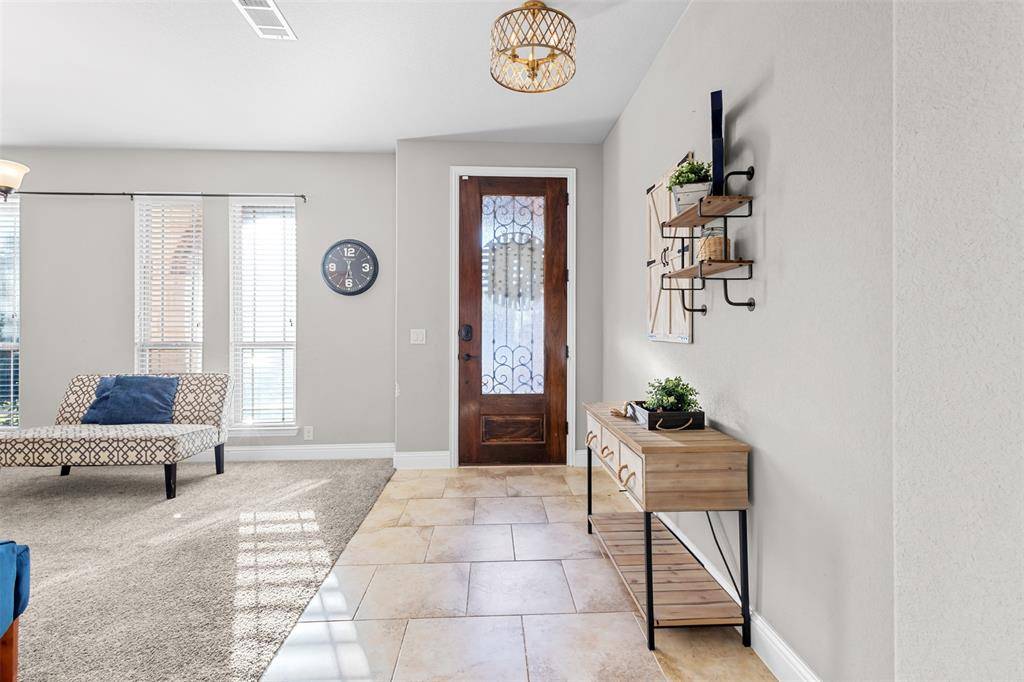 1174 Spring Cress Drive, Burleson, TX 76028