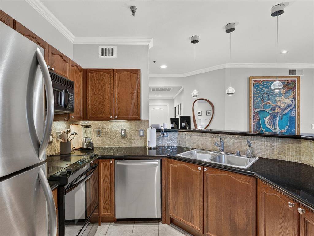 3400 Welborn Street #107, Dallas, TX 75219