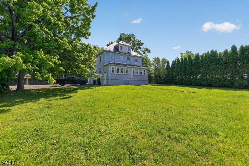 582-584 Roseberry St, Phillipsburg Town, NJ 08865