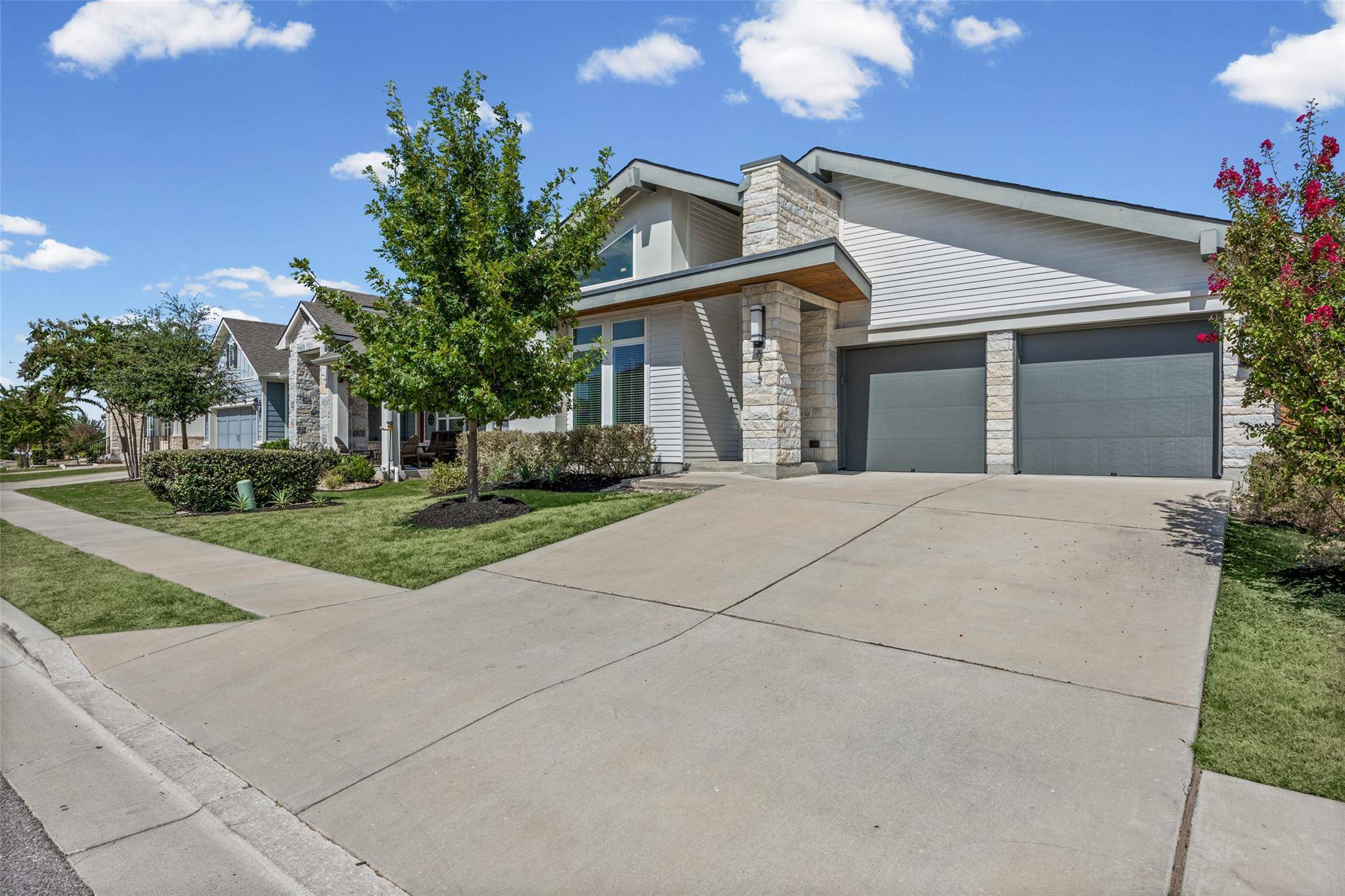 8317 Donnelley DR, Austin, TX 78744