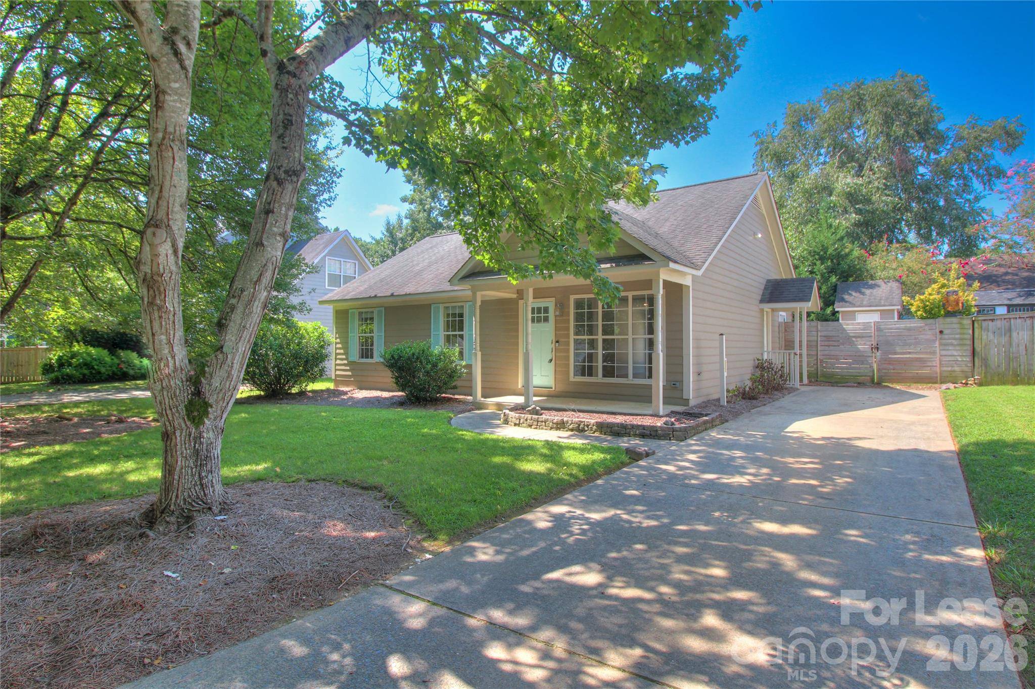 216 Stratford DR, Indian Trail, NC 28079