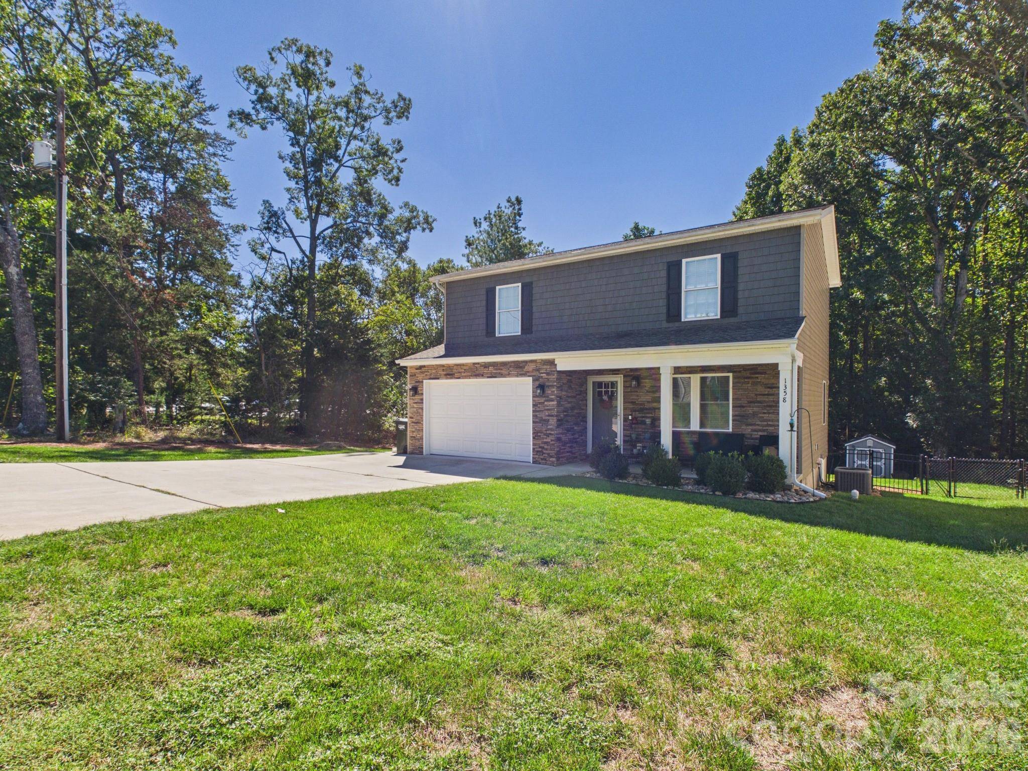 1358 26th AVE NE, Hickory, NC 28601