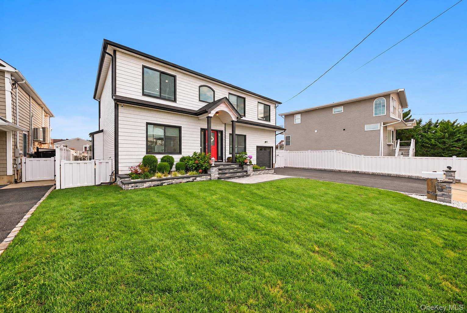 3634 Somerset DR, Seaford, NY 11783