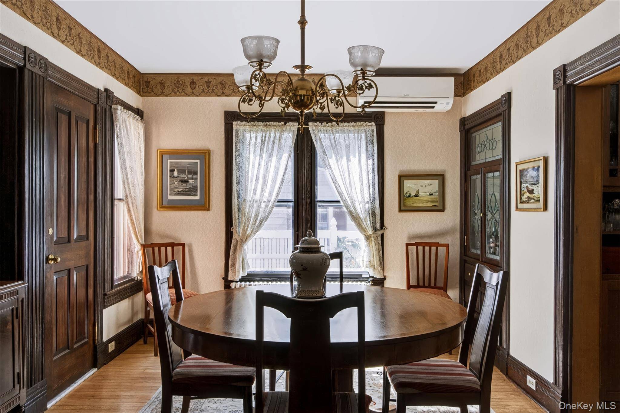 10 West ST, Marlboro, NY 12542