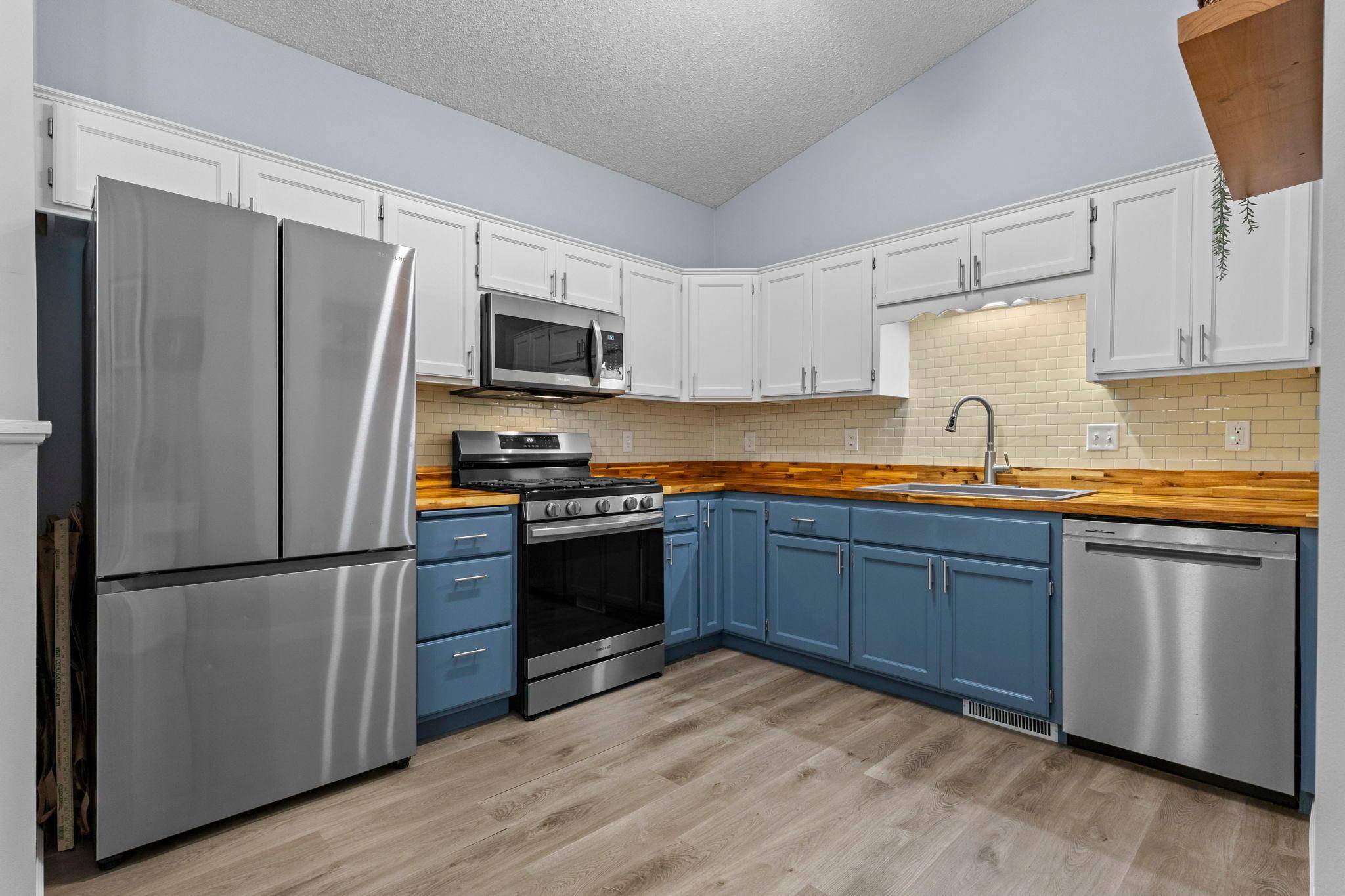 26260 3rd ST W, Zimmerman, MN 55398