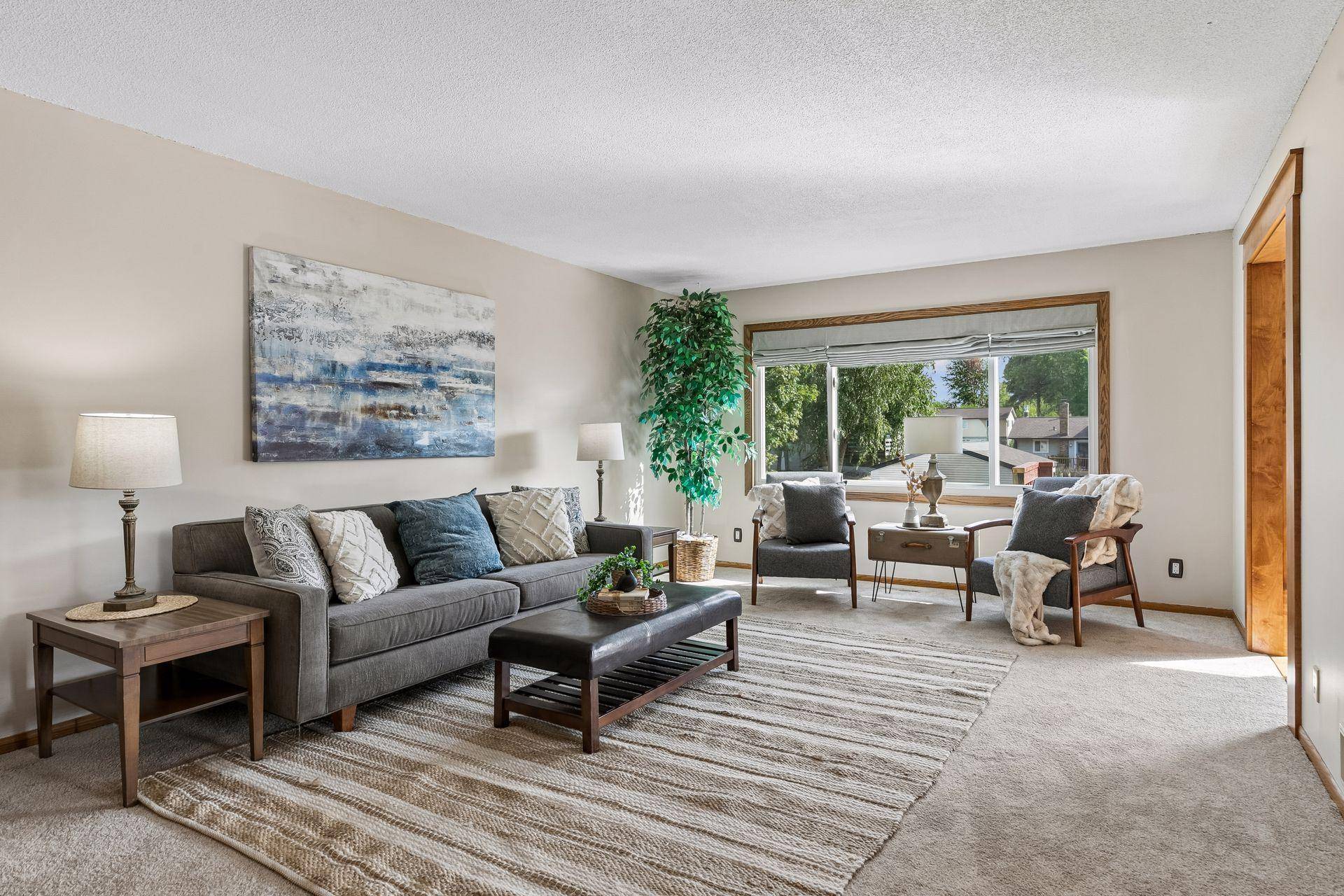 6364 Crosby AVE, Inver Grove Heights, MN 55076