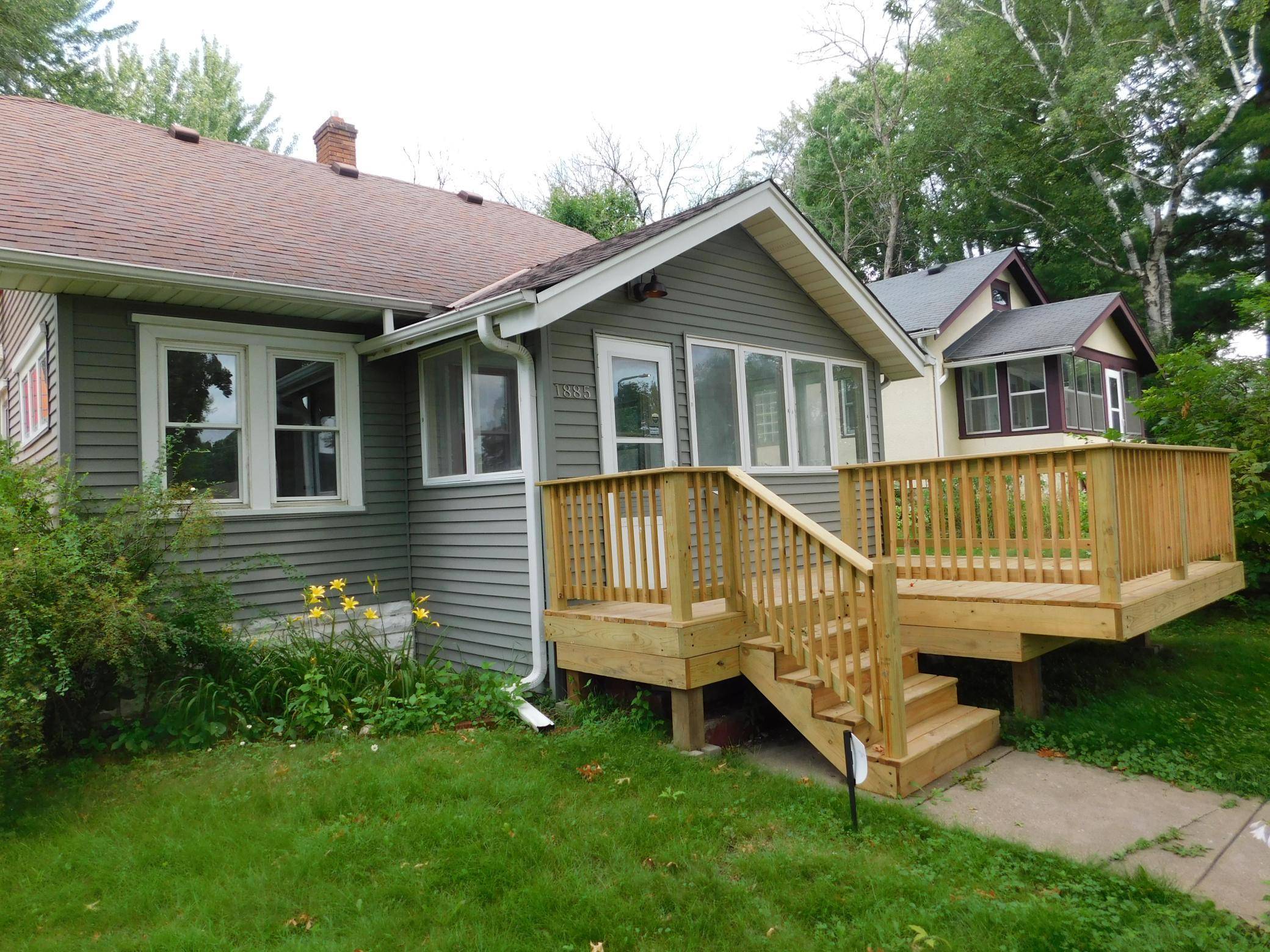 1885 Hawthorne AVE E, Saint Paul, MN 55119
