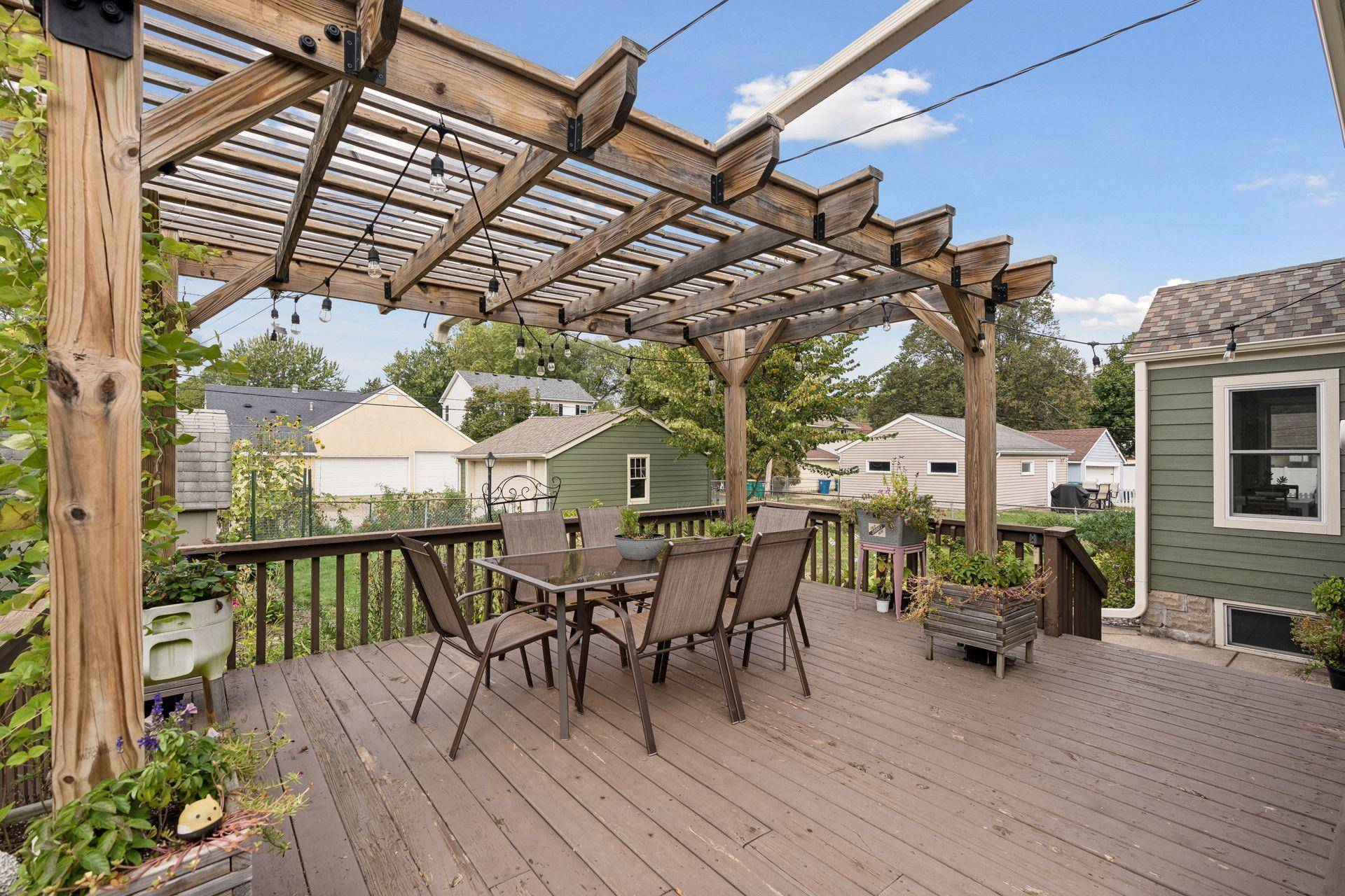 4325 Zane AVE N, Crystal, MN 55422