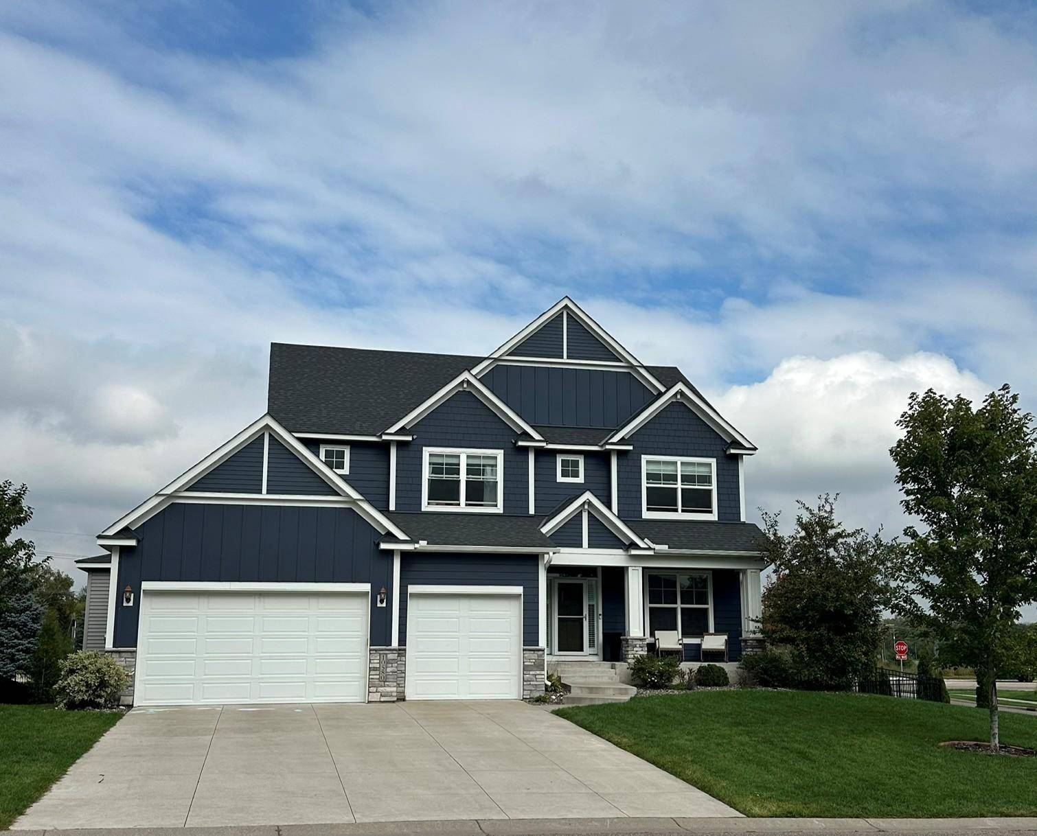 10580 Three Oaks LN, Champlin, MN 55316