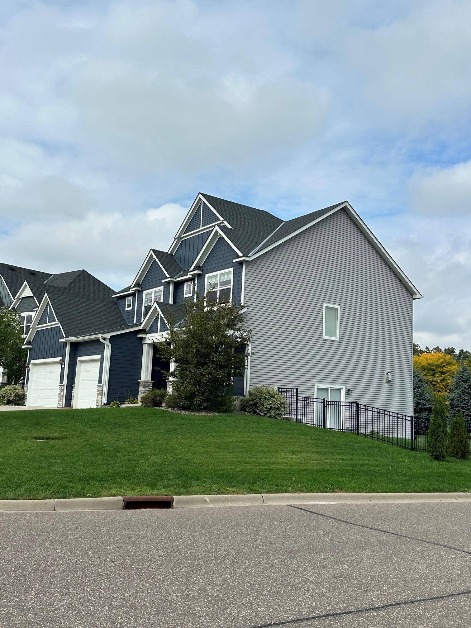 10580 Three Oaks LN, Champlin, MN 55316