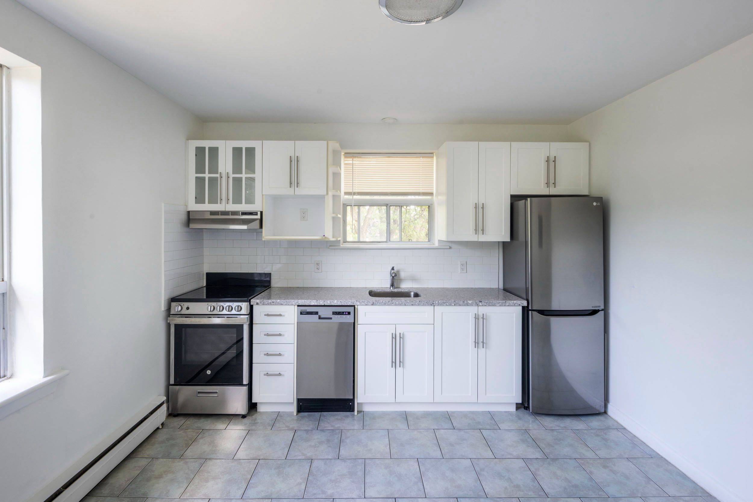 2158 Lilnan CT, Burlington, ON L7R 1X2