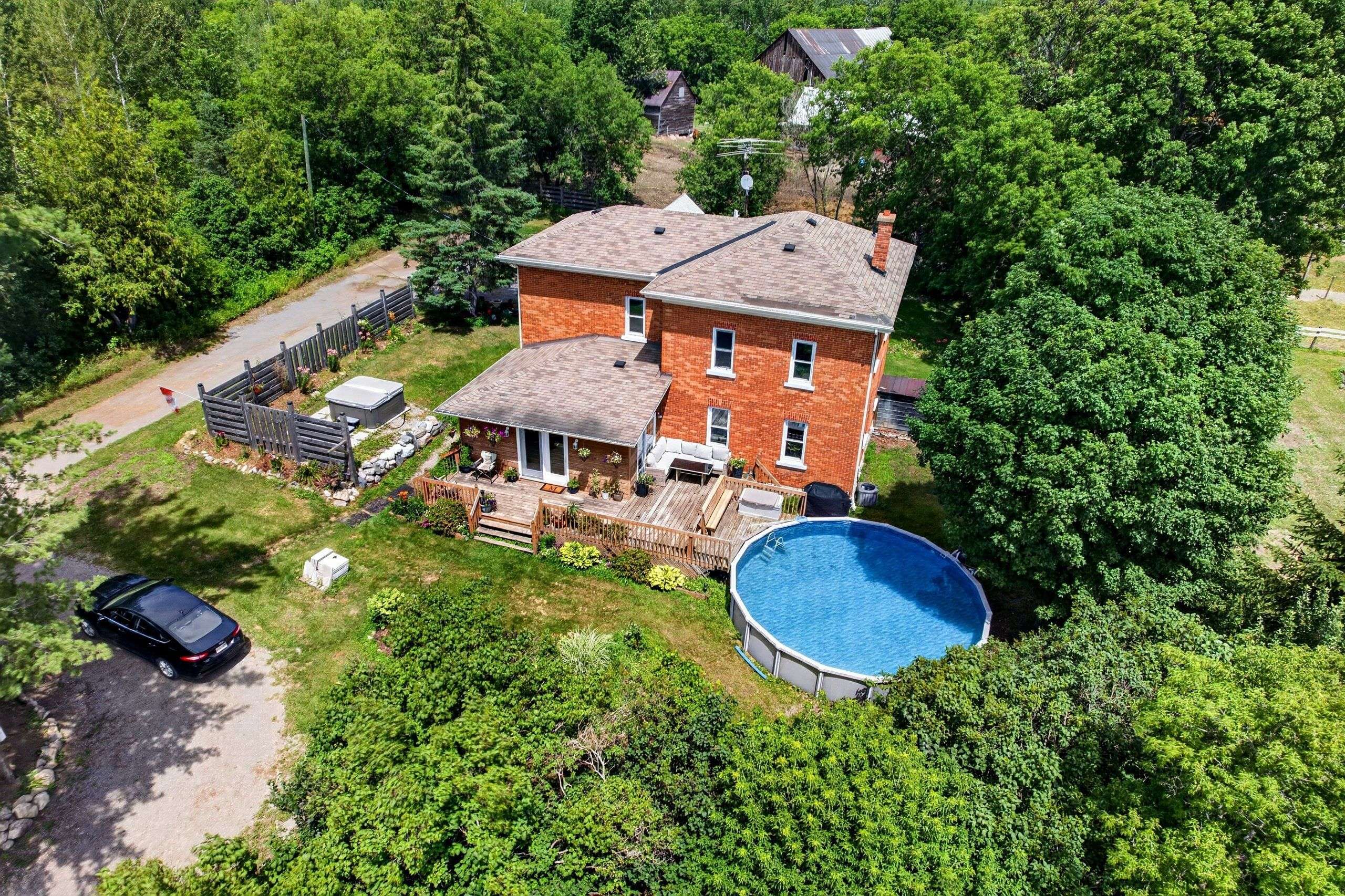 1268 Goshen RD, Horton, ON K7V 3Z4
