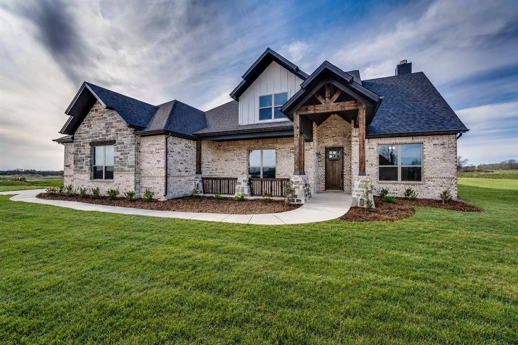 451 Paradise Ridge Drive, Waxahachie, TX 75167