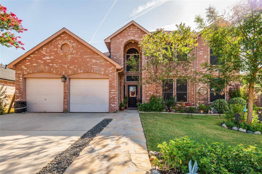 925 Rio Vista Lane, Arlington, TX 76017