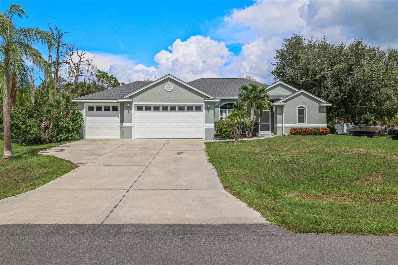 8920 BANTRY BAY BLVD, Englewood, FL 34224