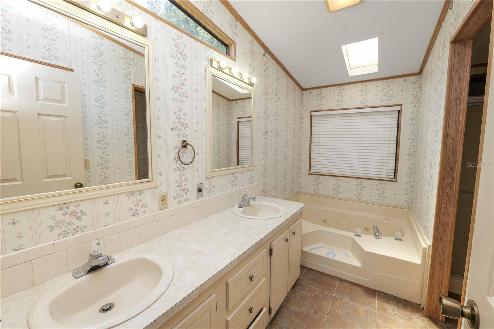2082 THELMA DR, Lake Alfred, FL 33850