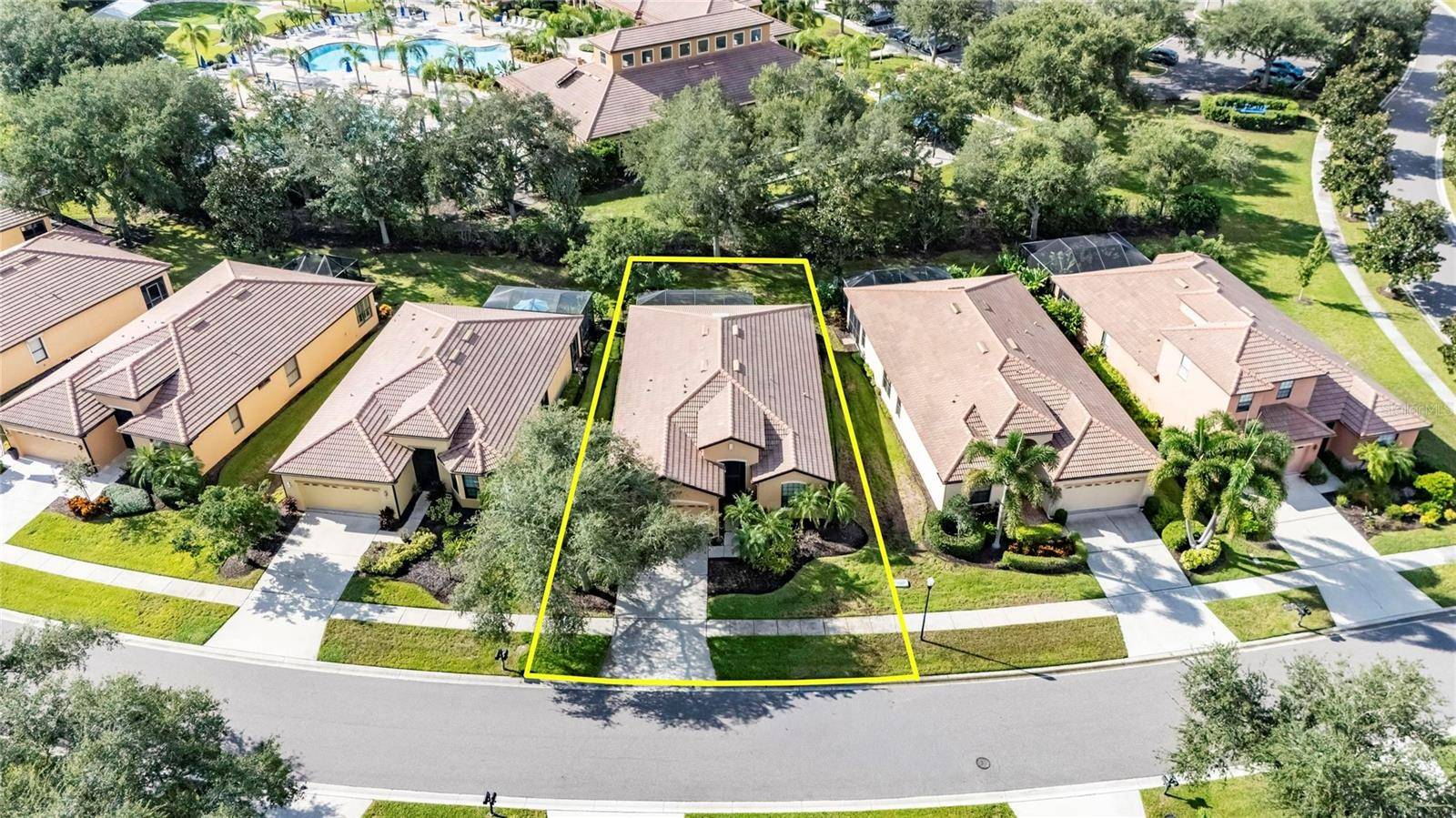 144 SILVER FALLS DR, Apollo Beach, FL 33572