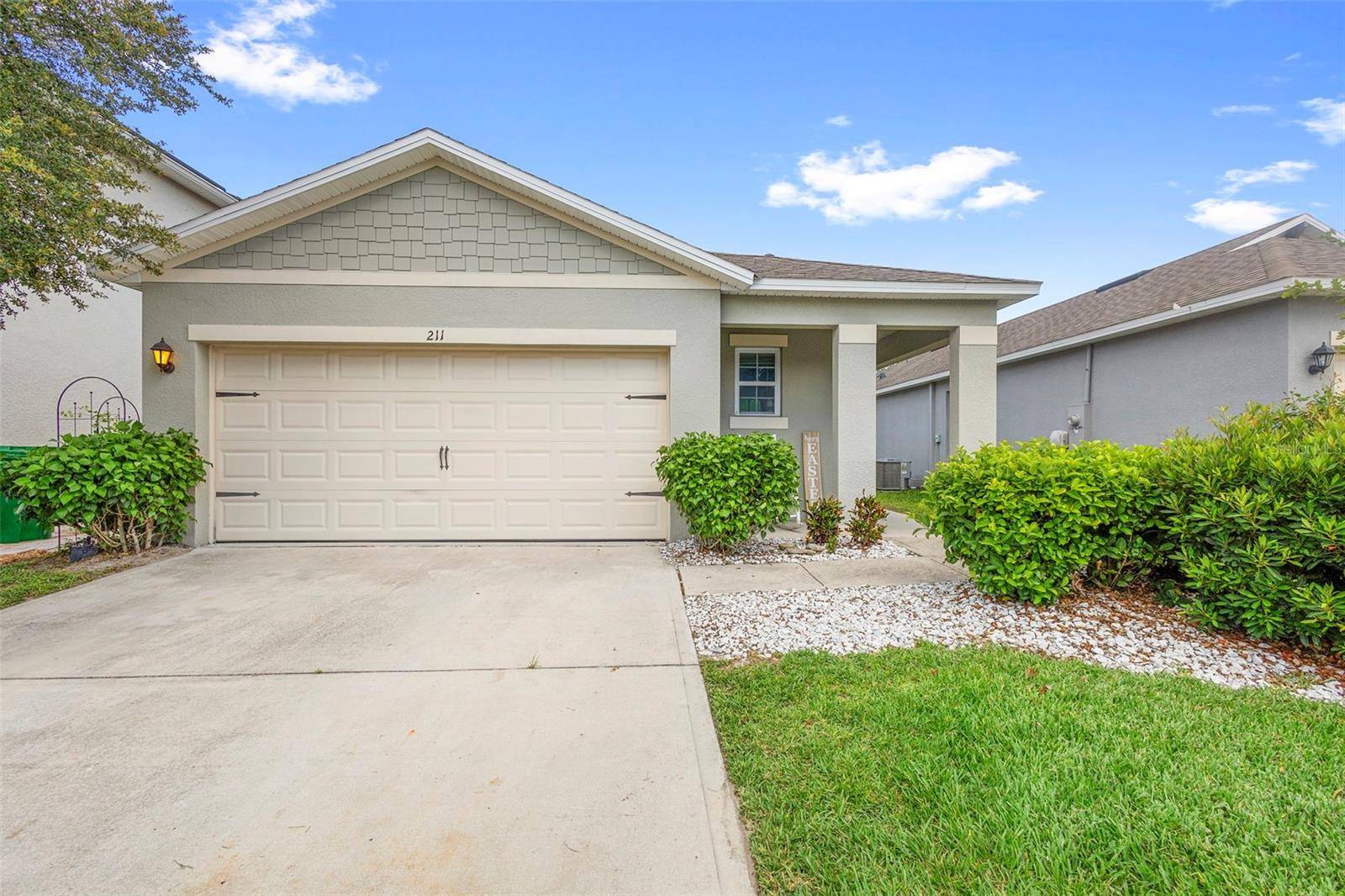 211 DUKE DR, Deland, FL 32724