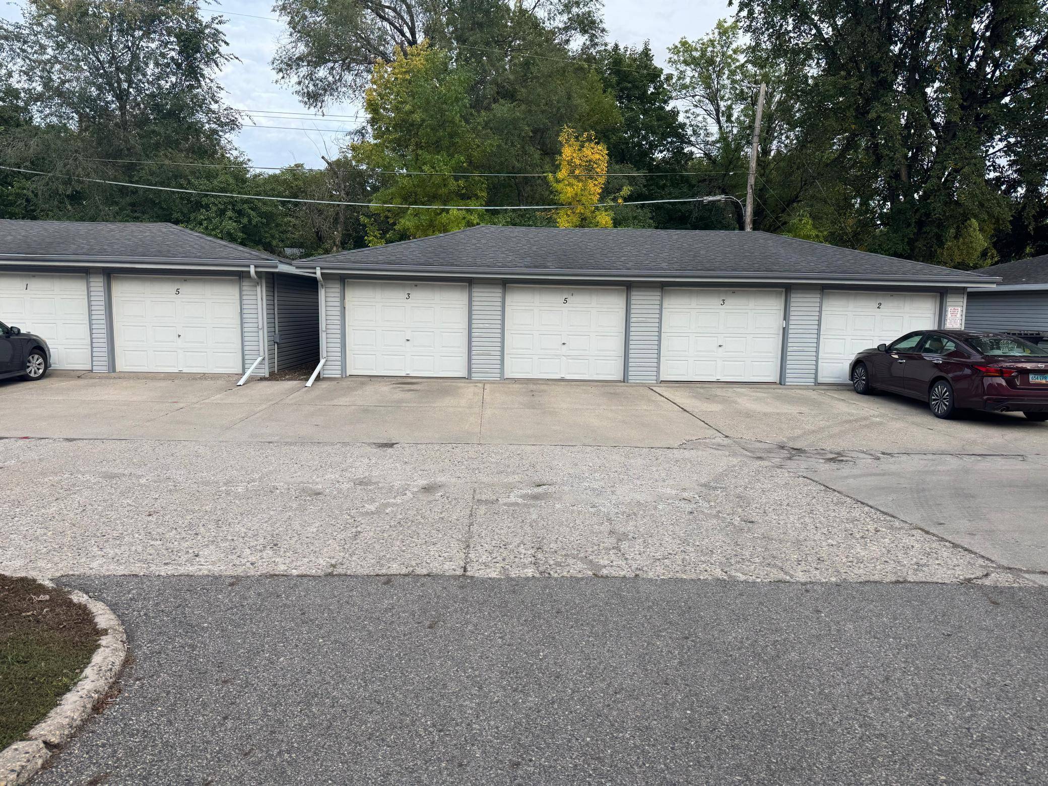 1225 10th ST N, Fargo, ND 58102