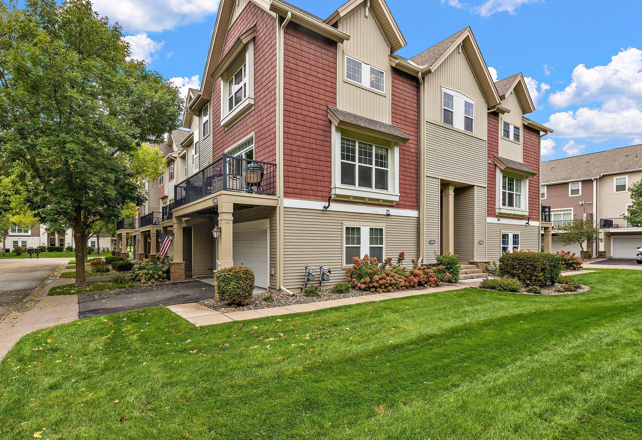 3580 Hazel TRL #D, Woodbury, MN 55129