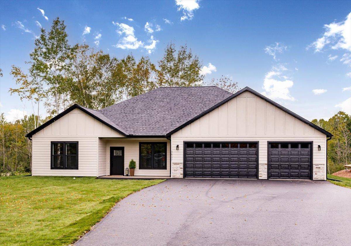 3837 GETCHELL RD, Hermantown, MN 55811