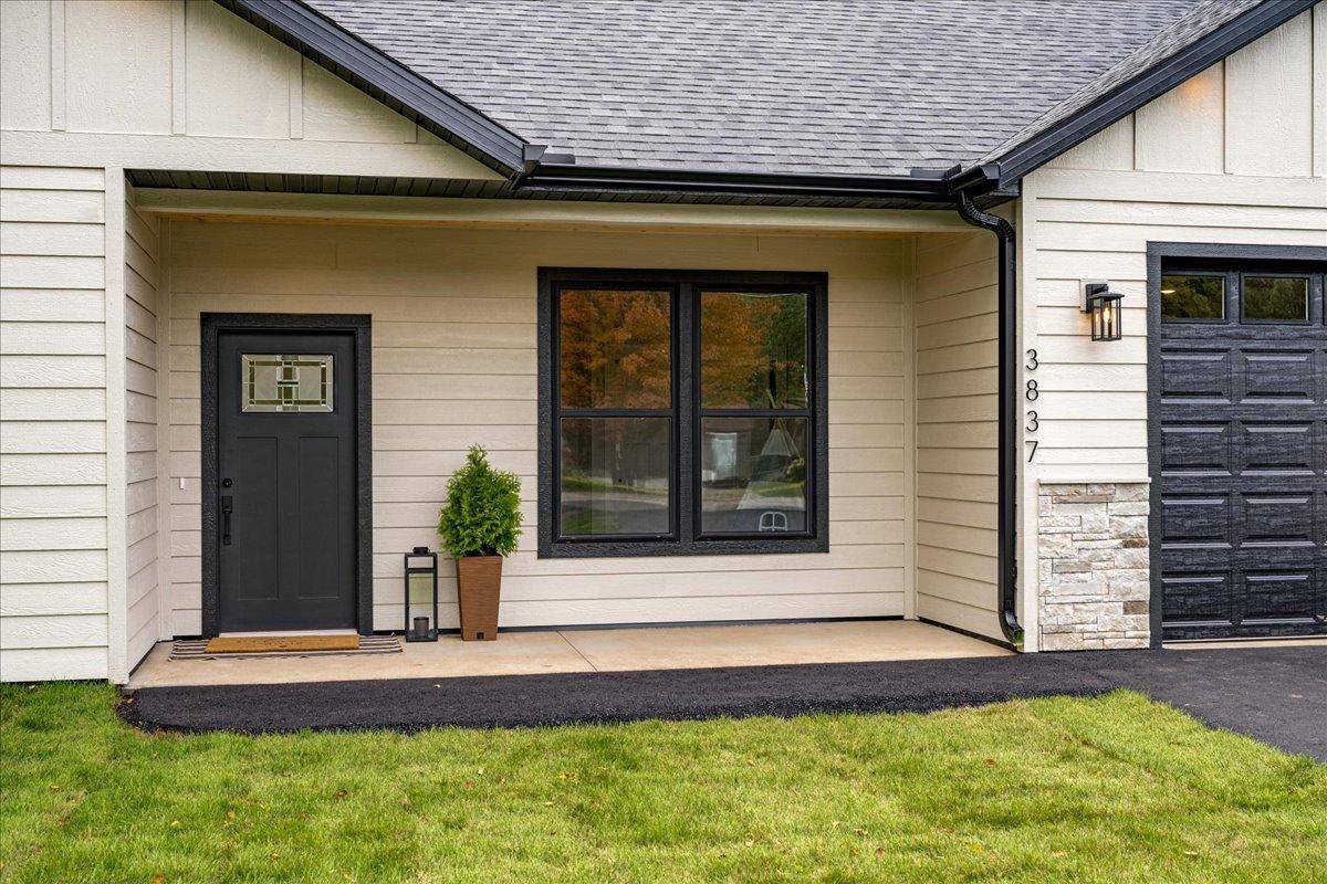 3837 GETCHELL RD, Hermantown, MN 55811