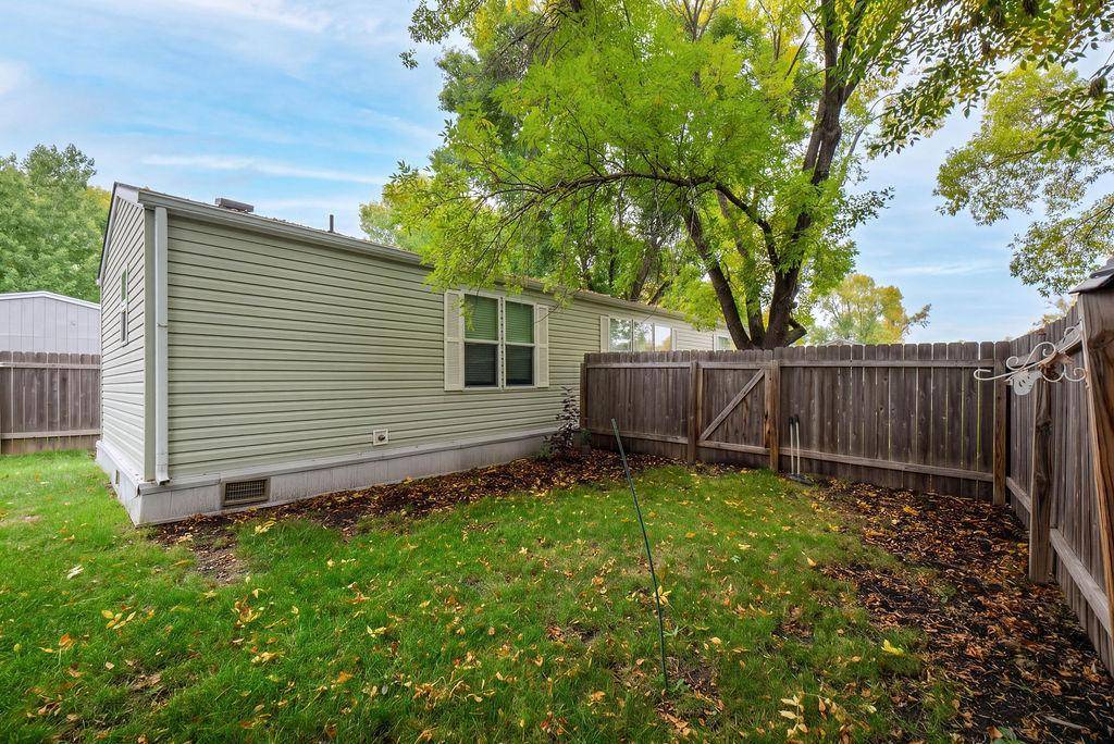 1324 Sandstone DR, West Fargo, ND 58078