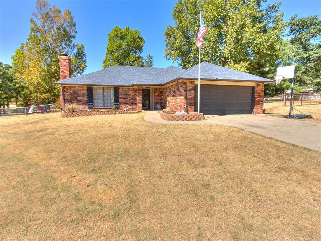 251 S Carolyn DR, Choctaw, OK 73020