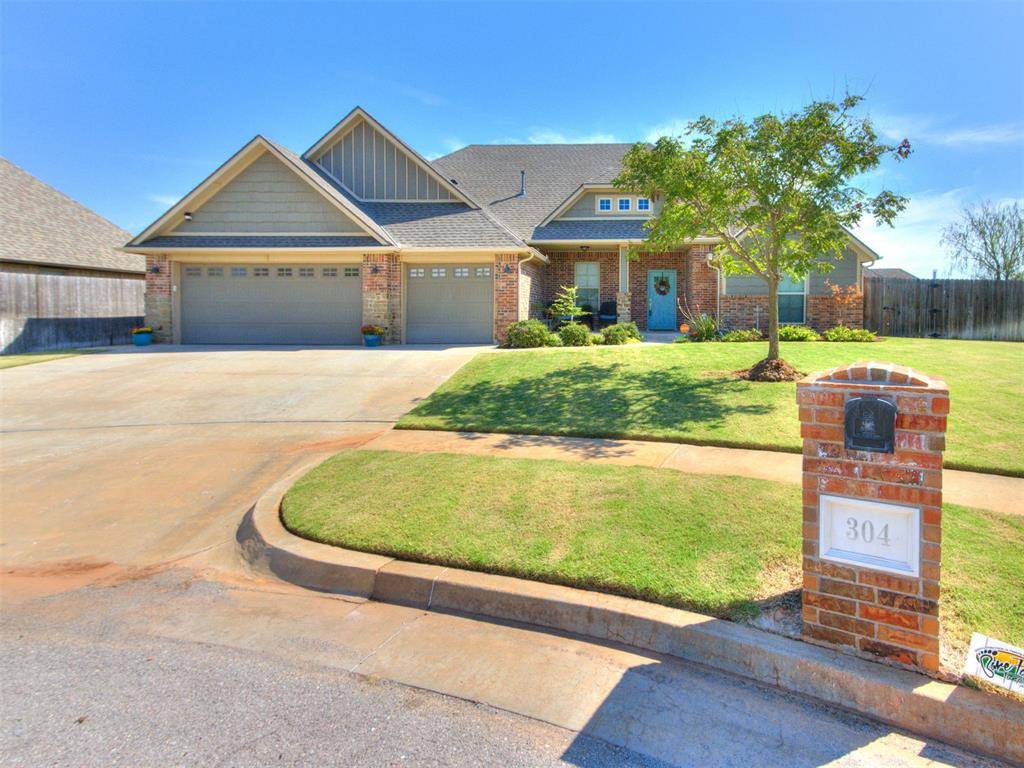 304 Clementine RD, Yukon, OK 73099