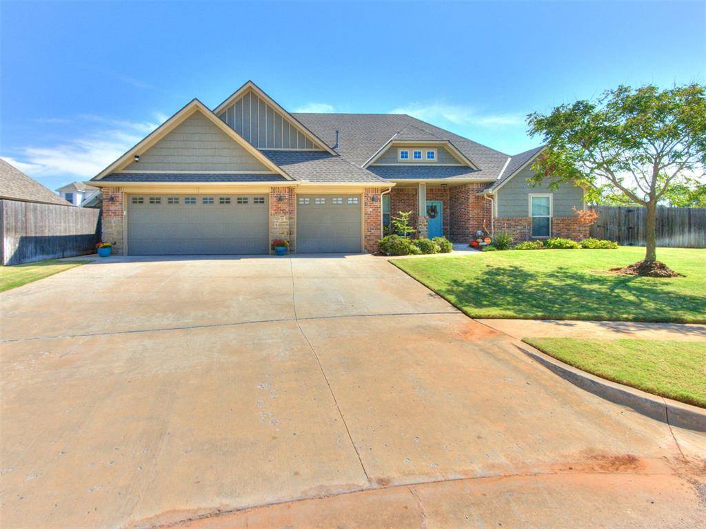 304 Clementine RD, Yukon, OK 73099