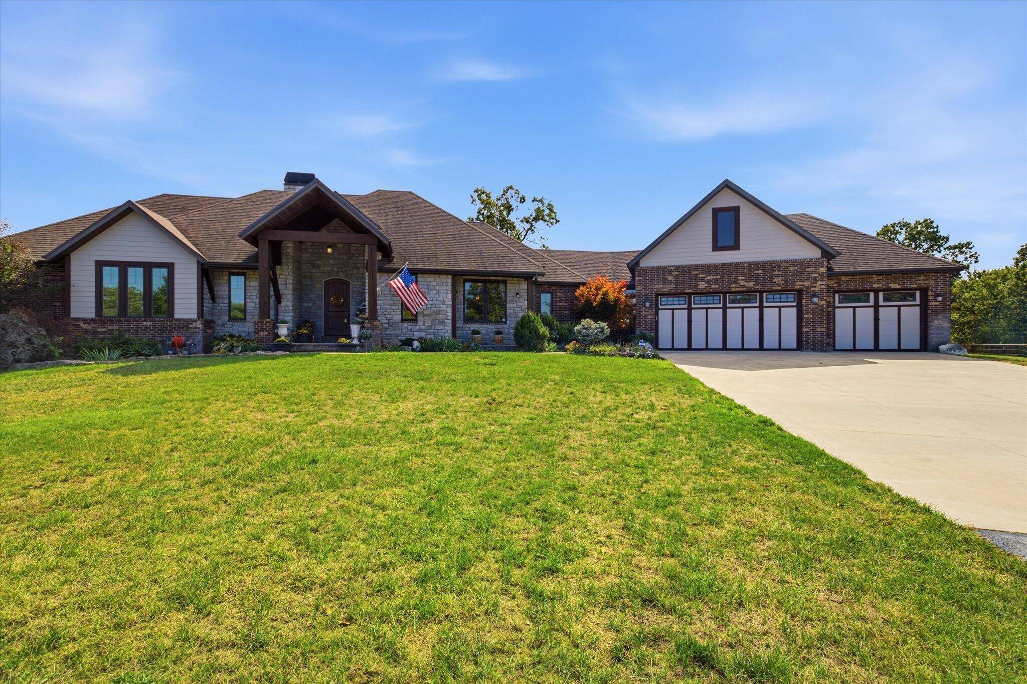 136 Arabian WAY, Saddlebrooke, MO 65630