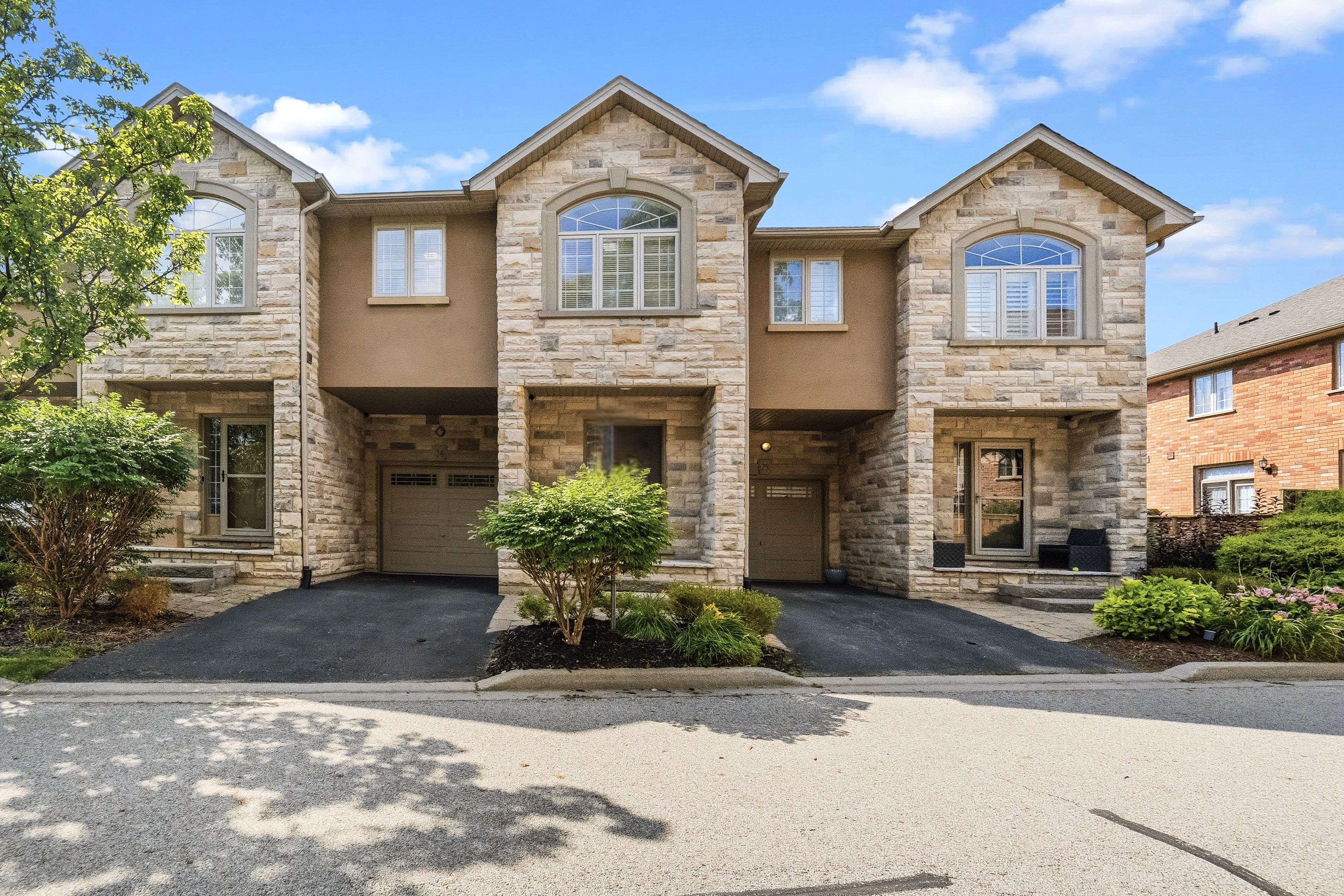 2282 Orchard RD #24, Burlington, ON L7L 0B5