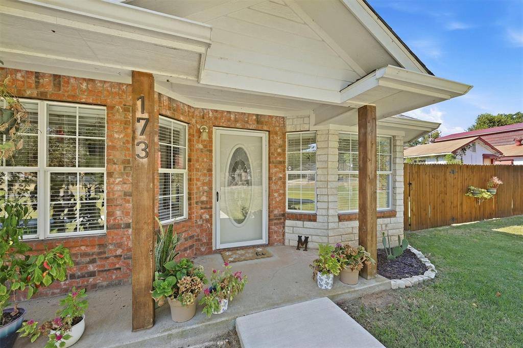 173 Graves Circle, Pottsboro, TX 75076