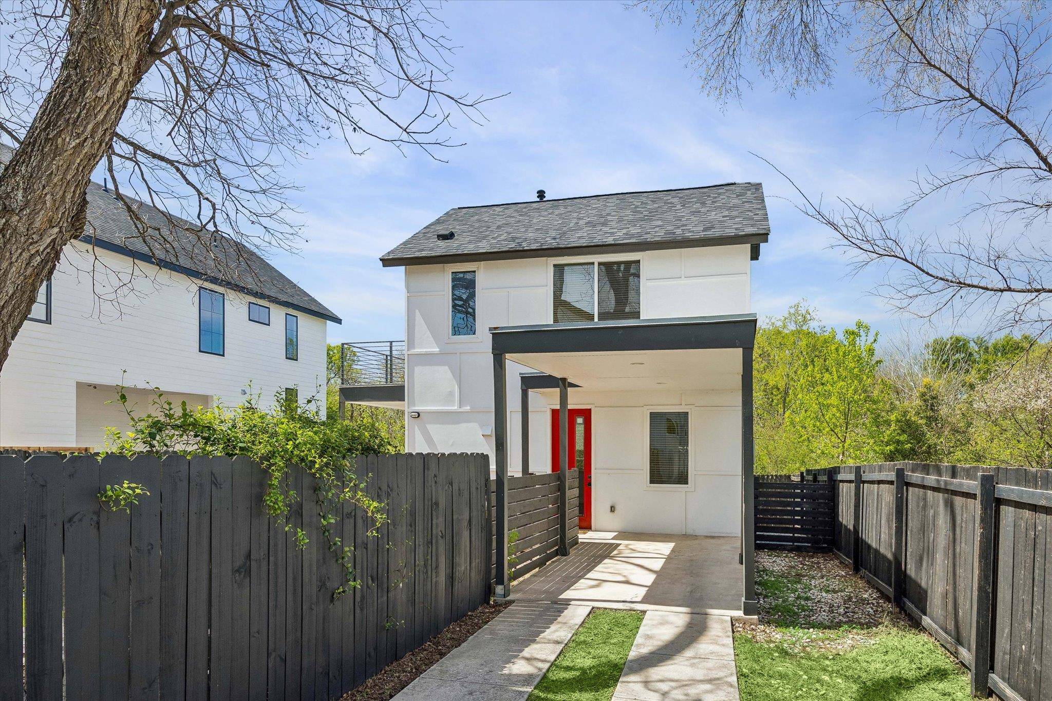 1182 Ridgeway DR #B, Austin, TX 78702