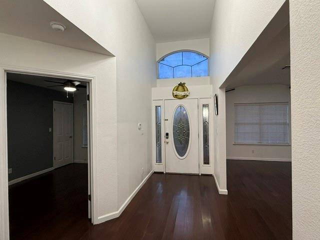 2106 Surrey DR, Round Rock, TX 78664