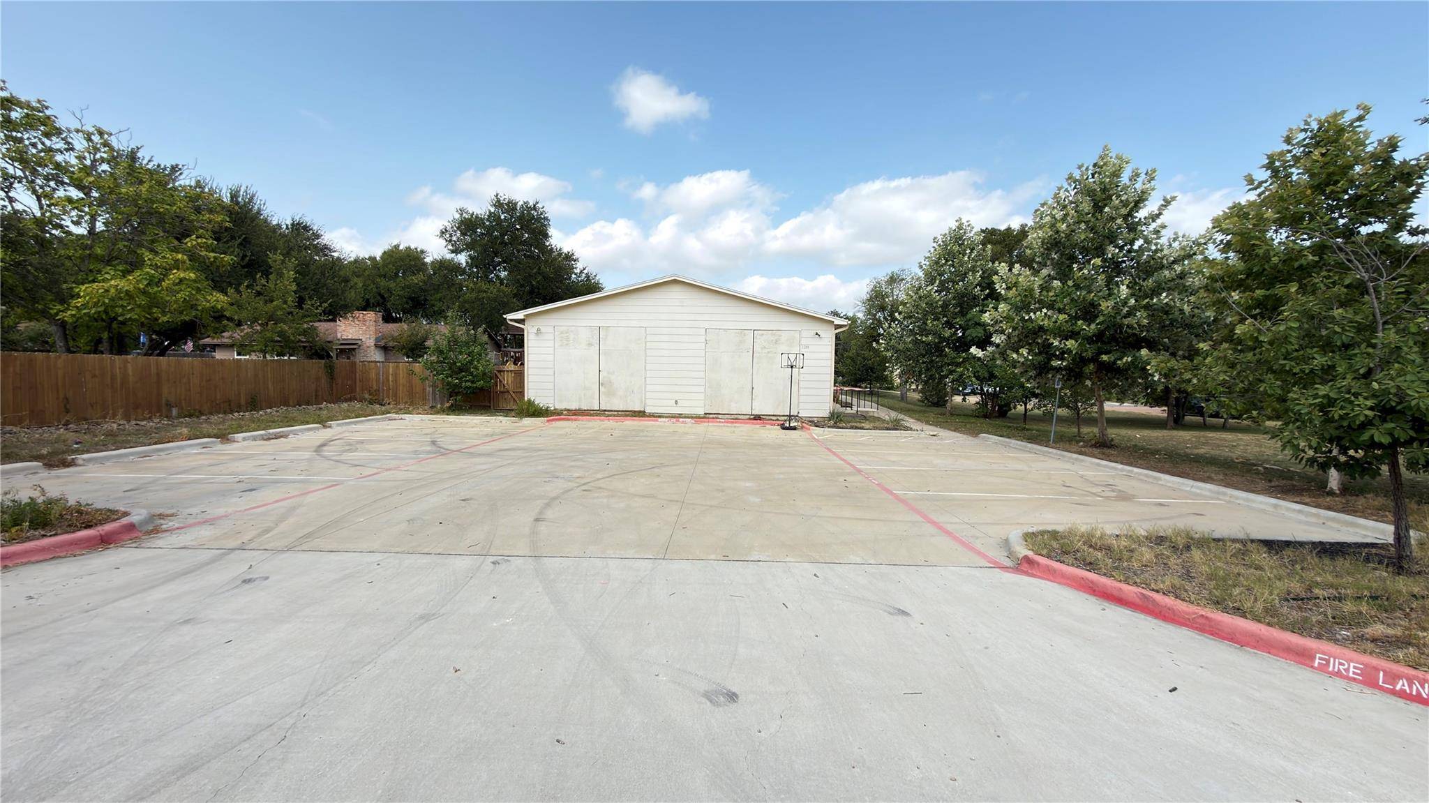 1201 S Mays ST, Round Rock, TX 78664