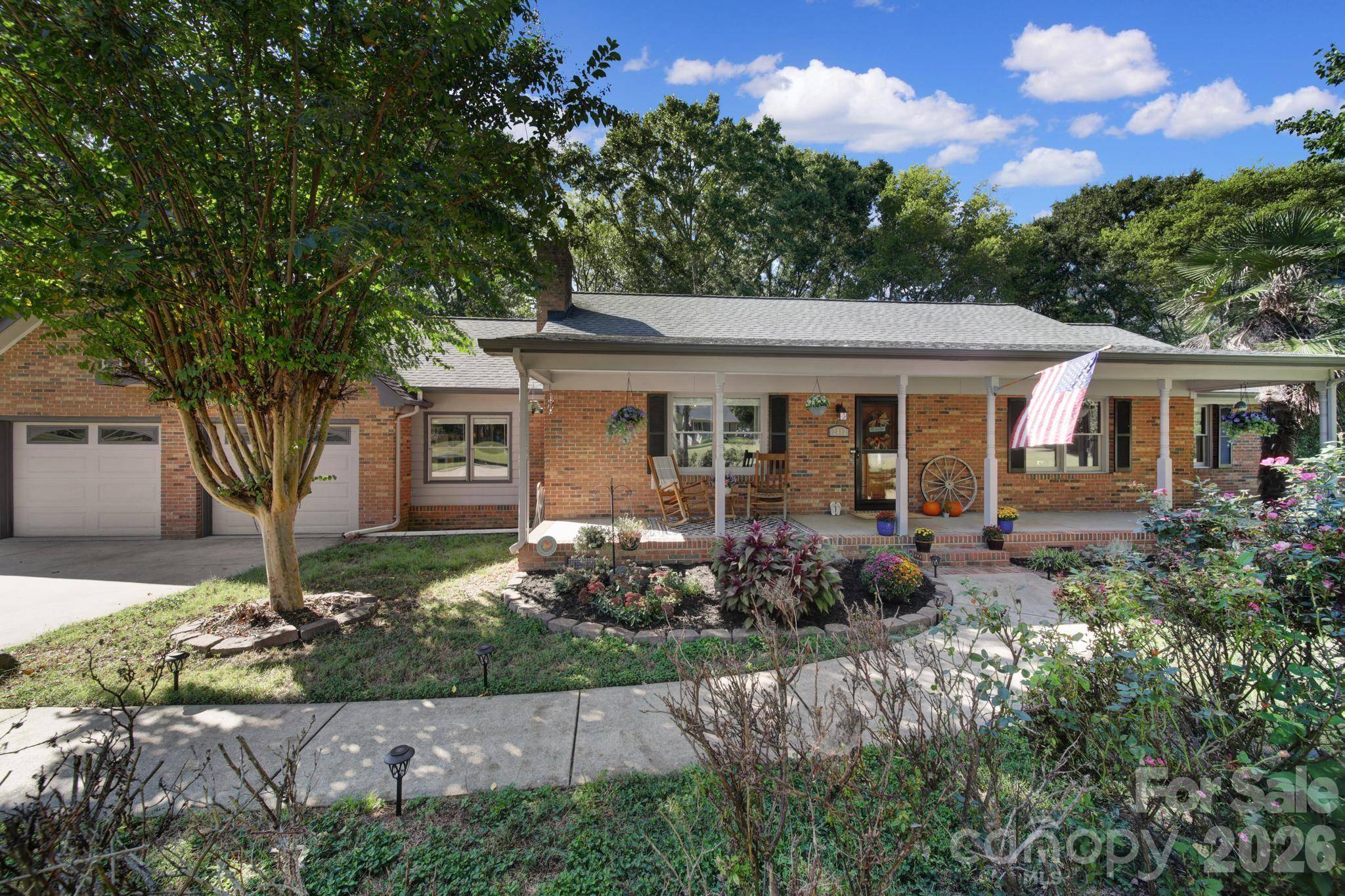 2412 Nancy LN, Harrisburg, NC 28075