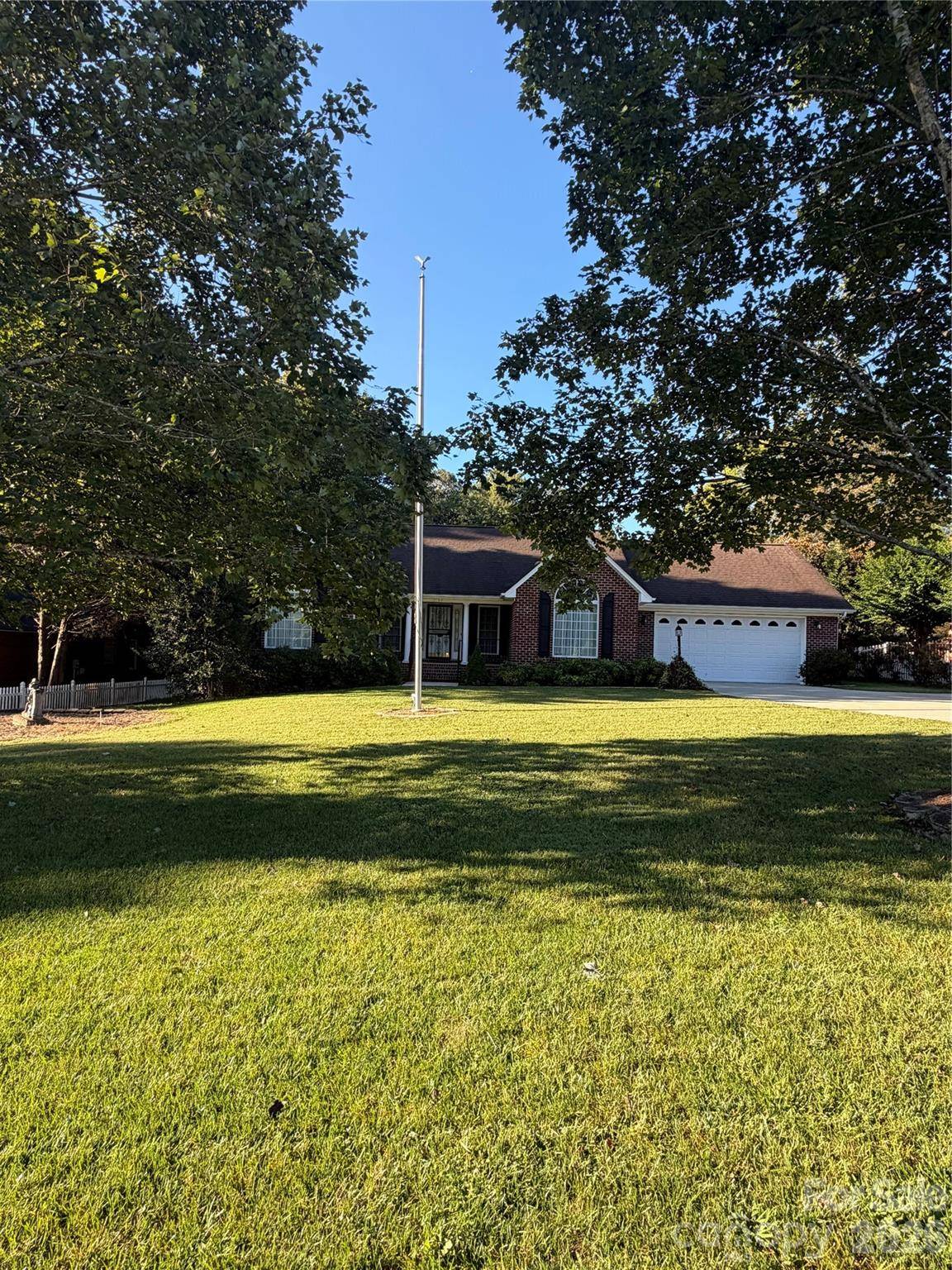 1697 Old Mill RD, Lincolnton, NC 28092