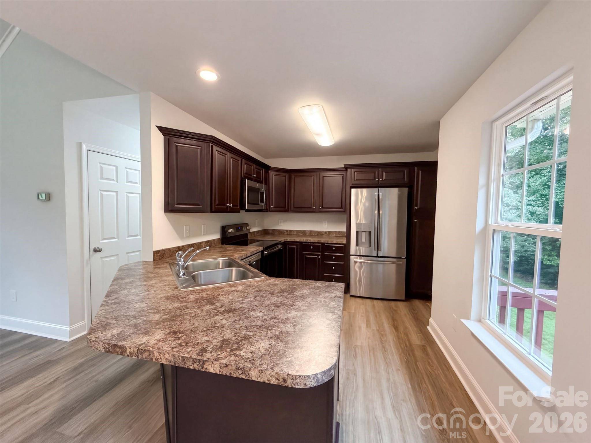 117 Sundance CIR, Statesville, NC 28625
