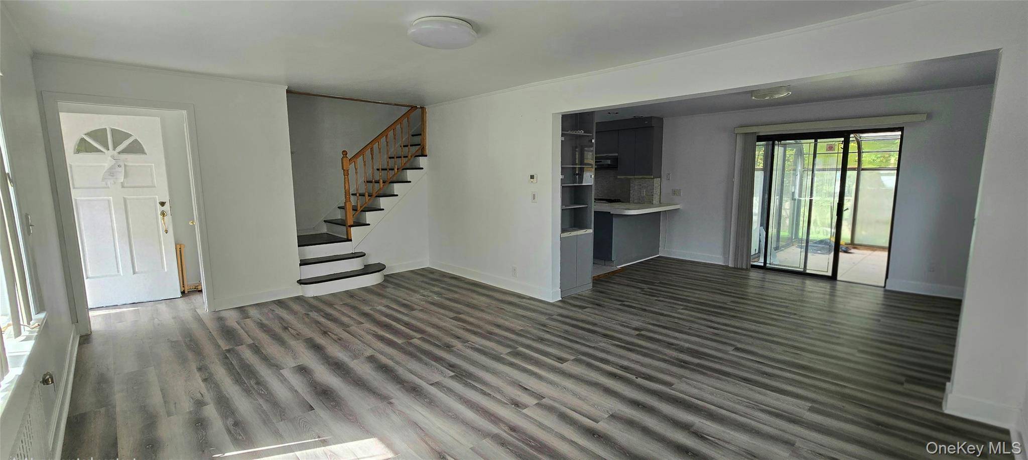20811 Richland AVE, Oakland Gardens, NY 11364
